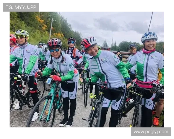 成都与重庆羽毛球队赛后复盘速度对决的精彩瞬间与战术分析