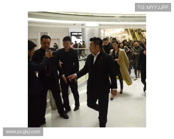 足球明星们的保镖背后故事揭秘他们如何保护偶像的安全与隐私 足球明星们的保镖背后故事揭秘他们如何保护偶像的安全与隐私